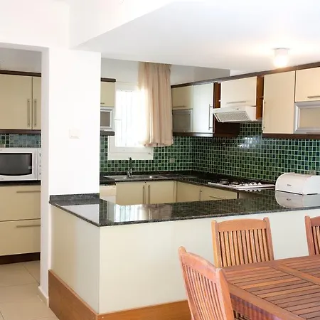 Villasaray & Ξενοδοχείο 3*