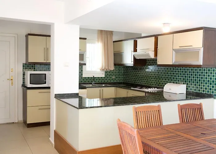 Villasaray & מלון 3*