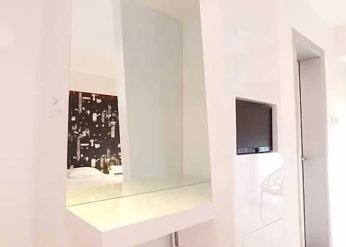 Villasaray & מלון