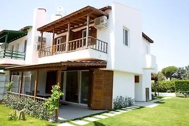 Villasaray & מלון 3*