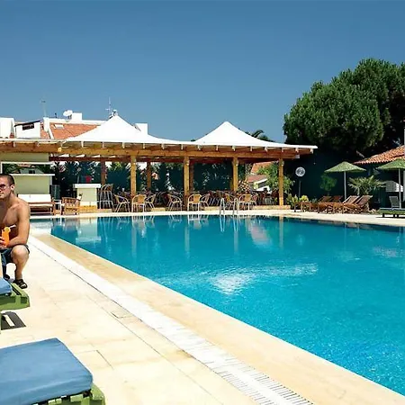 Villasaray & 3*